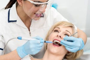 ارتودنسی دندان سرامیکی